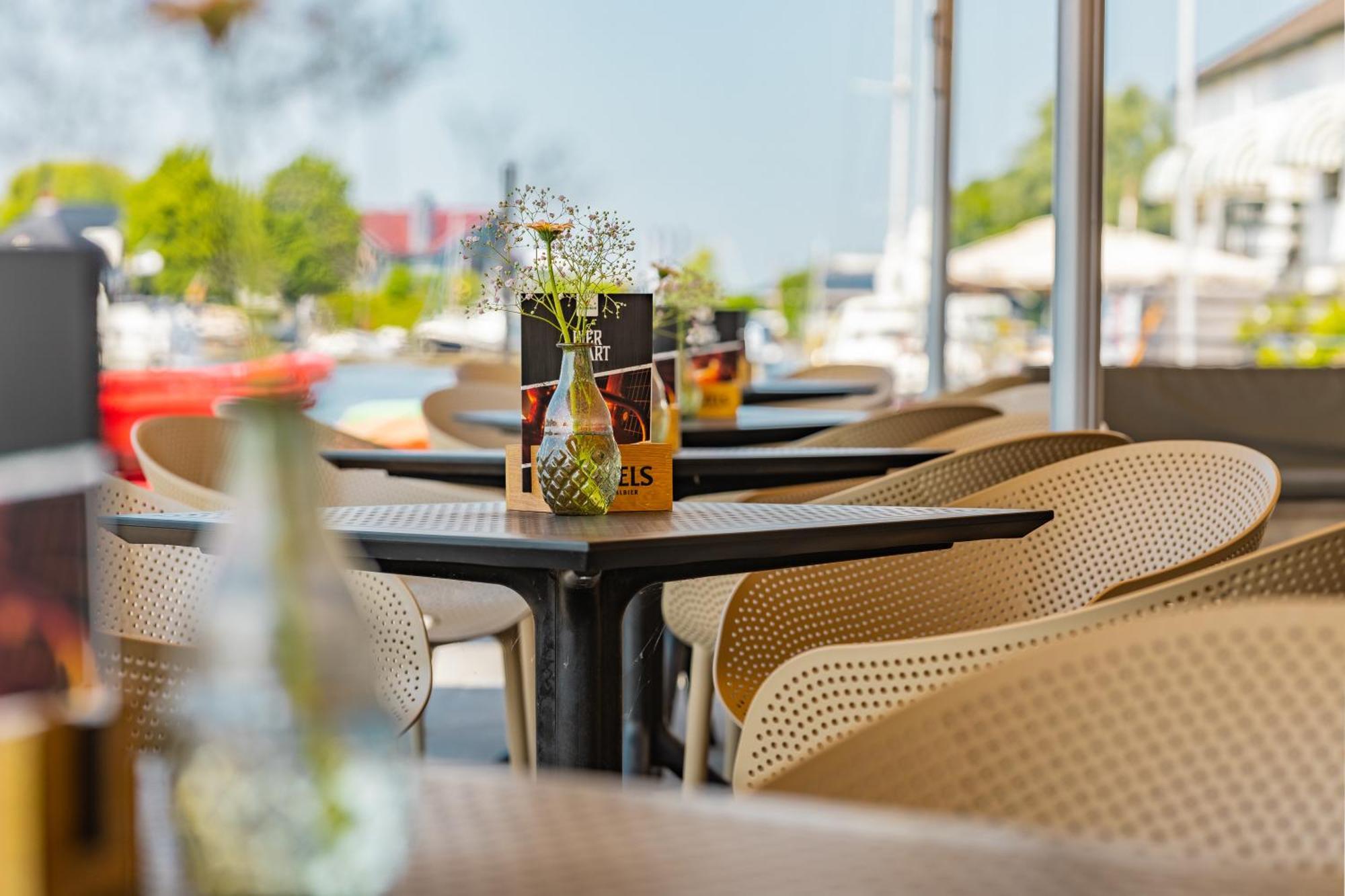 Oer'T Hout Hostel Grou Kültér fotó